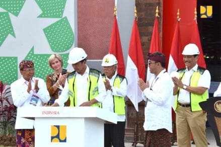 Jokowi Resmikan TPST Denpasar Senilai Rp128 Miliar, Bisa Olah Sampah 1.020 Ton per Hari