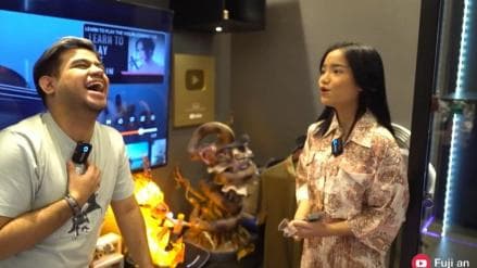 Youtuber Fadil Jaidi Koleksi Action Figure Jepang Seharga Rp30 Juta