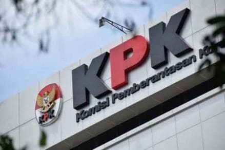 KPK Usut Dugaan Eks Dirut Amarta Minta Istri Terima Uang Korupsi