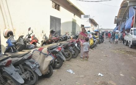 Revitalisasi Pasar Induk Cibitung Terhambat, Proses Bongkar Muat Terganggu