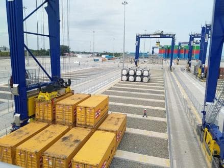 Menyimak Profil Pelabuhan Kuala Tanjung