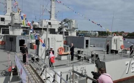 Dua Kapal Pemburu Ranjau Asal Jerman Tiba di Indonesia