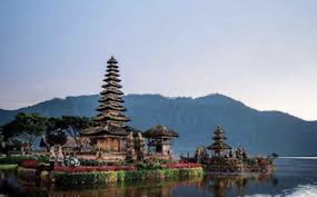 Intip Gaji Pemandu Wisata di Bali yang Bisa Kencani Turis Asing