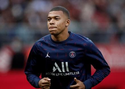 5 Koleksi Mobil Mewah Kylian Mbappe yang Menjadikannya Pesepakbola Mahal
