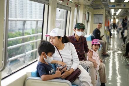 DPR Minta Tarif LRT Jabodebek Terintegrasi Moda Transportasi Publik Lain