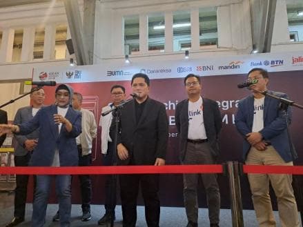Resmikan Wajah Baru ATM Link, Erick Thohir: Integrasikan dengan Program BUMN Resmikan Wajah Baru ATM Link, Erick Thohir: Integrasikan dengan Program BUMN