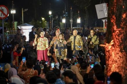 Sandiaga Sebut Gelaran Istana Berbatik Bantu Kebangkitan Ekonomi Indonesia Sandiaga Sebut Gelaran Istana Berbatik Bantu Kebangkitan Ekonomi Indonesia