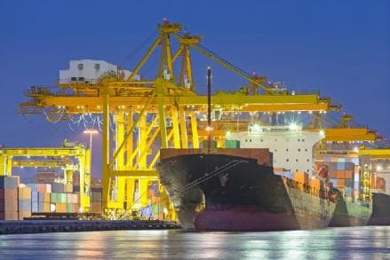 Bagaimana Perbedaan Sumber Daya Alam Dapat Mendorong Perdagangan Internasional?