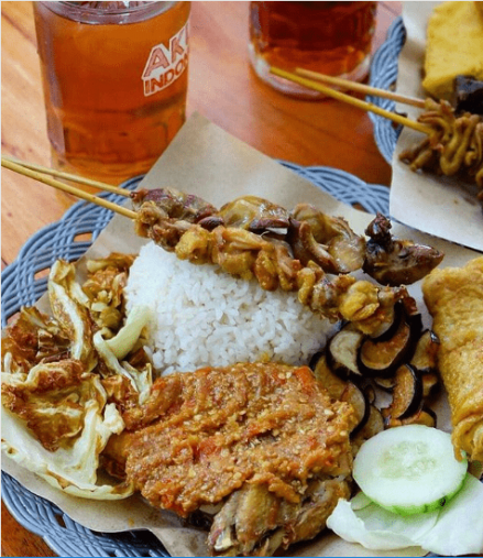 Kisah Sukses di Balik Ayam Gepuk Pak Gembus yang Kini Punya Ratusan Cabang di Indonesia