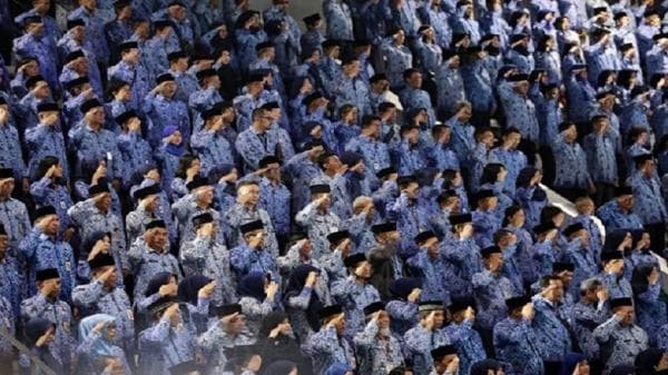 Soal Aturan Kenaikan Gaji PNS, Jokowi: Secepatnya akan Keluar