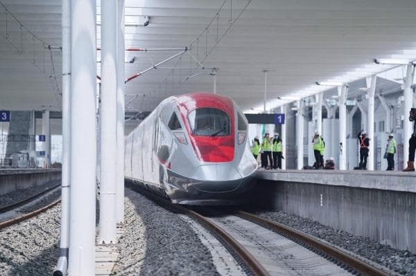 Hindari Kemacetan, Penumpang Whoosh Disarankan Berangkat dari Stasiun Bandung atau Padalarang