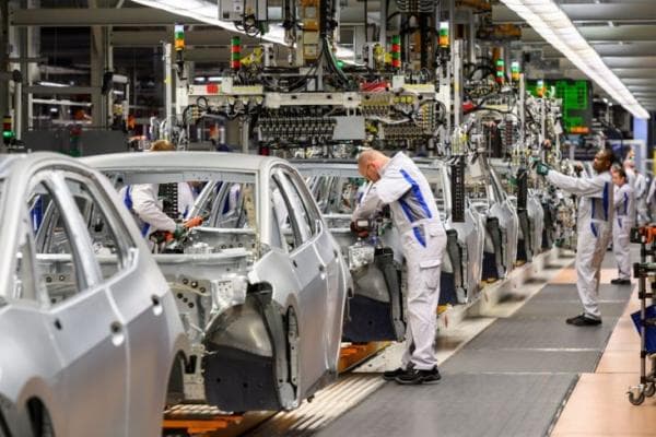 Apa yang Dimaksud dengan Produksi Massal: Ciri-Ciri, Kelebihan, dan Kelemahannya