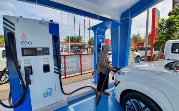 Permudah Pengguna Kendaraan Listrik, Pemprov Jabar akan Tambah SPKLU
