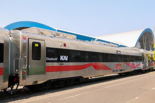 Ragam Keunggulan Kereta Eksekutif dan Luxury New Generation KA Argo Dwipangga