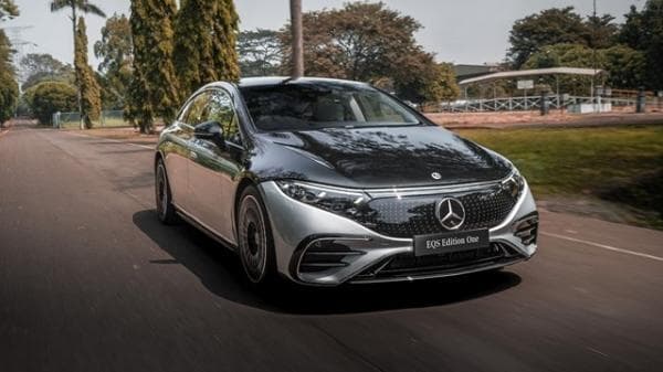 Penampakan Mobil Listrik Termahal di Indonesia, Harganya Rp3,95 Miliar