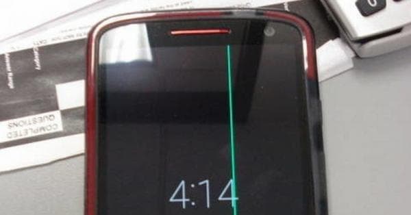 Inilah Cara Mengatasi Layar HP Bergaris dan Goyang