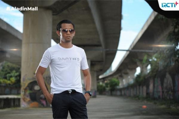 Lima Inpirasi Outfit Cowok Simple dan Casual, Mana yang Paling Kamu Suka?