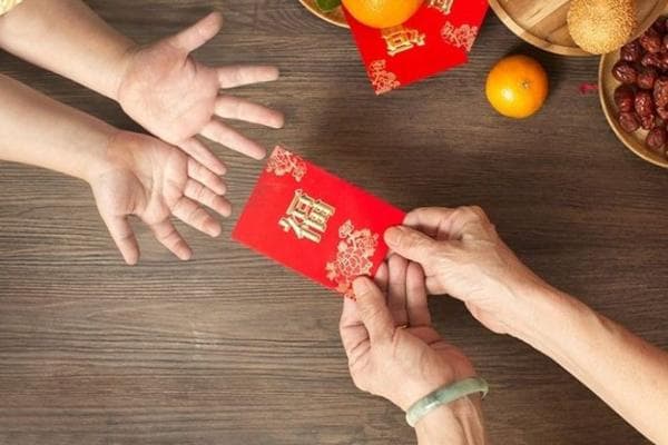 Ada Aturannya, Berapa Minimal Angpao yang Diberikan untuk Keluarga?