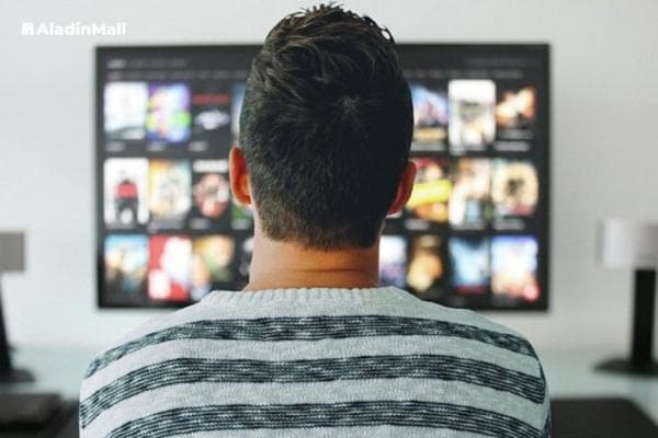 Ini Cara Menyambungkan HP Android ke TV via Kabel Maupun Nirkabel