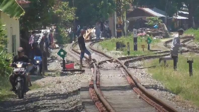 Menhub Sepakat Reaktivasi Jalur Kereta di Jabar, Target Rampung 2027