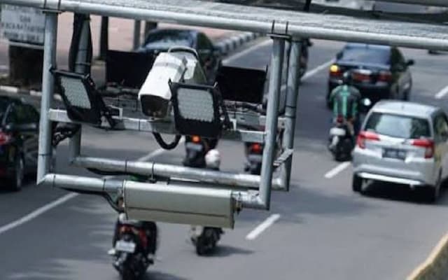 Korlantas Polri Mulai Operasikan 40 ETLE Mobile Handheld di Jakarta 