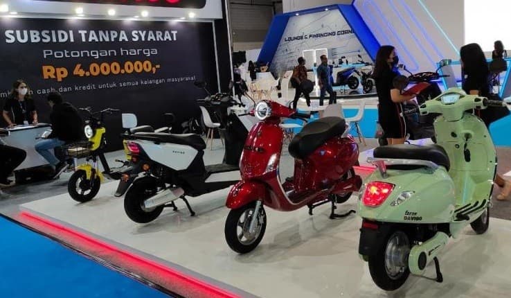 Penjualan Motor Listrik Anjlok, Target Elektrifikasi Dihadapkan Tantangan Baru