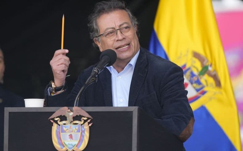 Presiden Kolombia Petro Lolos dari Pembunuhan, Helikopter Nyaris Ditembak