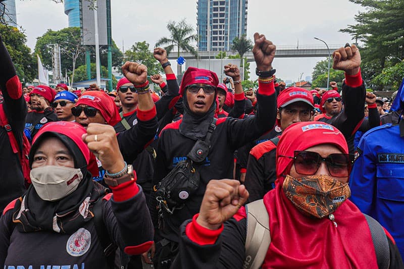 Buruh Demo di Kantor Kemnaker, Pengendara Disarankan Cari Jalur Alternatif