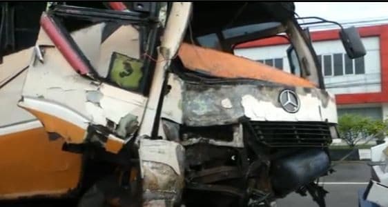 Kecelakaan Bus Jemaah Haji Indonesia di Jabal Magnet Madinah, 10 Orang Luka-Luka