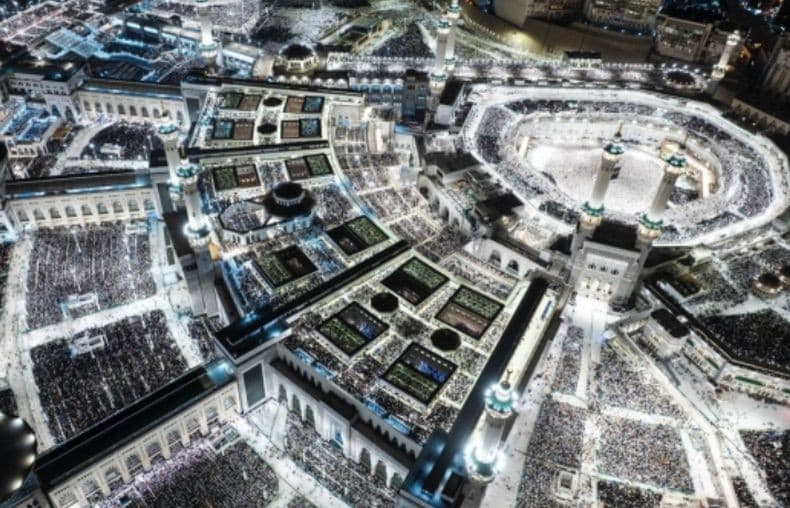 Iran Kirim 30.000 Jemaah Haji di Tengah Konflik, Puji Layanan Arab Saudi