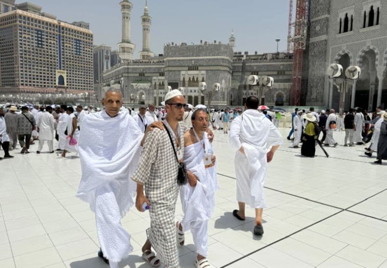 Lupakan Perang, Arab Saudi Terima Jemaah Haji Iran