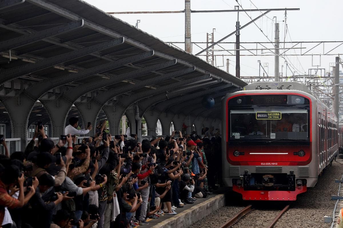 3 Jalur Alternatif ke Rangkasbitung saat KRL Tanah Abang–Palmerah Ditutup akibat Demo