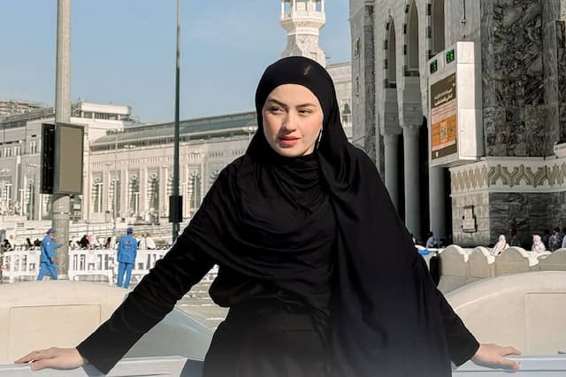 Umrah di Momen Ramadan, Kimberly Ryder Selipkan Doa Minta Jodoh Terbaik