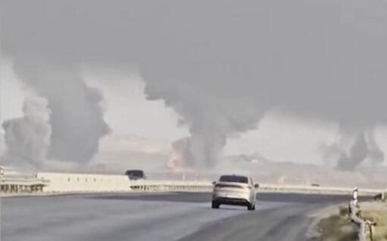 Trump Ancam Iran Lagi, Negosiasi Buntu Berarti Serangan Jilid 2