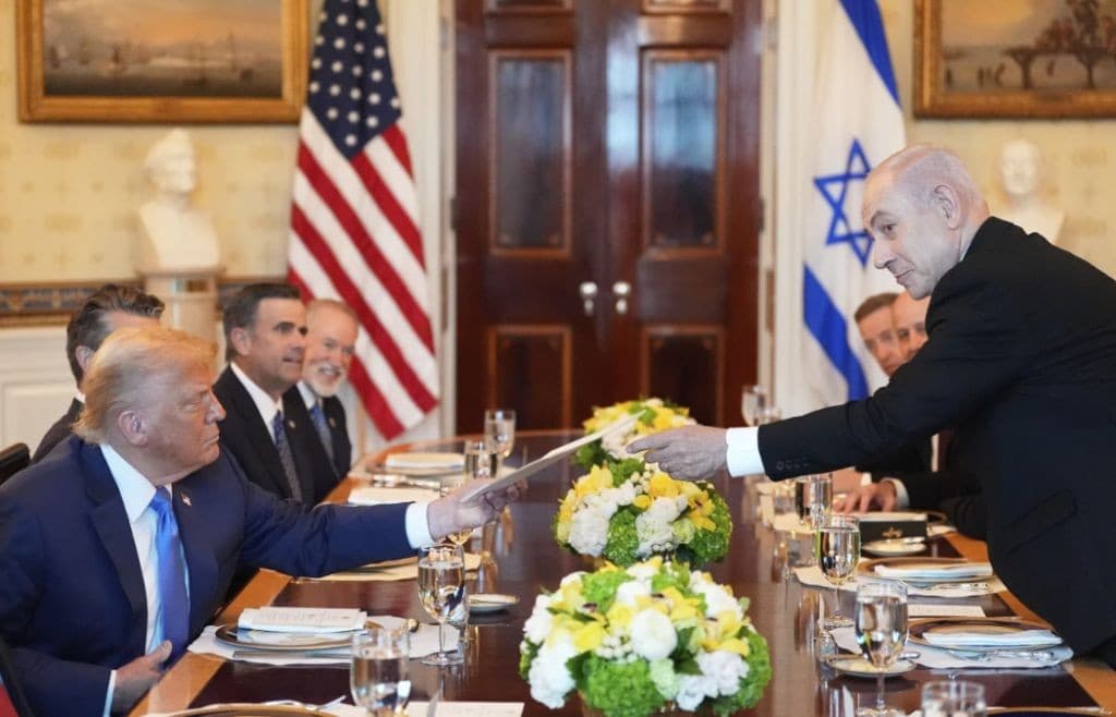 Trump Blak-blakan kepada Netanyahu: Semua Orang Benci Anda Sekarang!