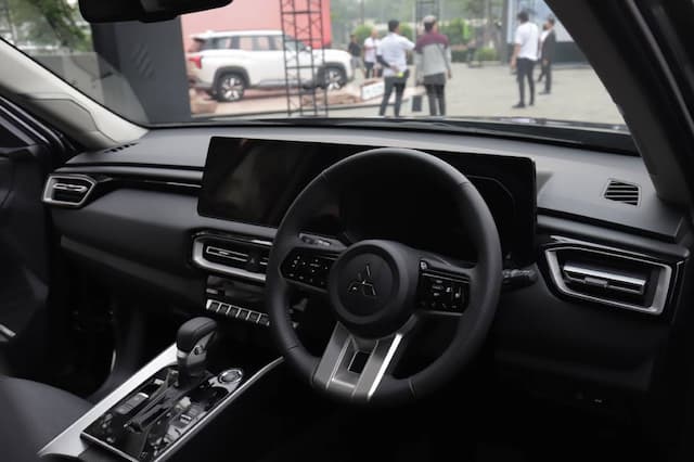 Benamkan Layar 12,3 Inc, Intip Fitur Keamanan pada Mitsubishi Destinator