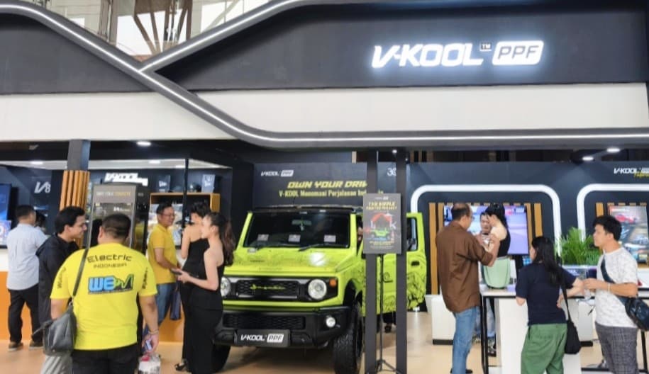 Pamerkan Teknologi Baru di GIIAS 2025, V-Kool Edukasi Pengunjung Tingkat Kegelapan Kaca Film
