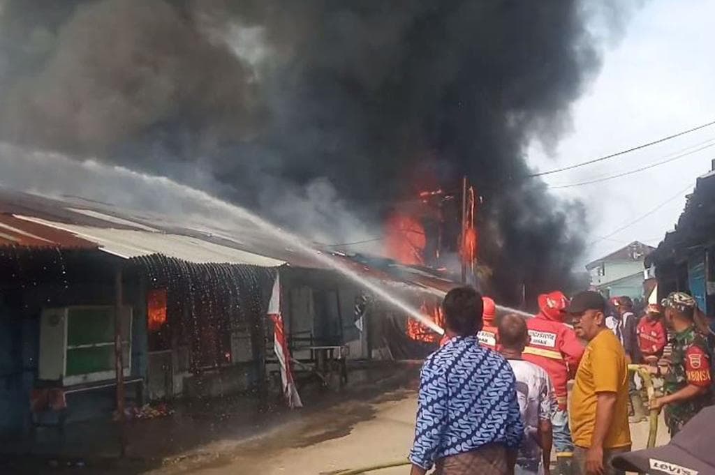 Kebakaran Pasar Tradisional Serbelawan Simalungun, 40 Kios Ludes Dilalap Api