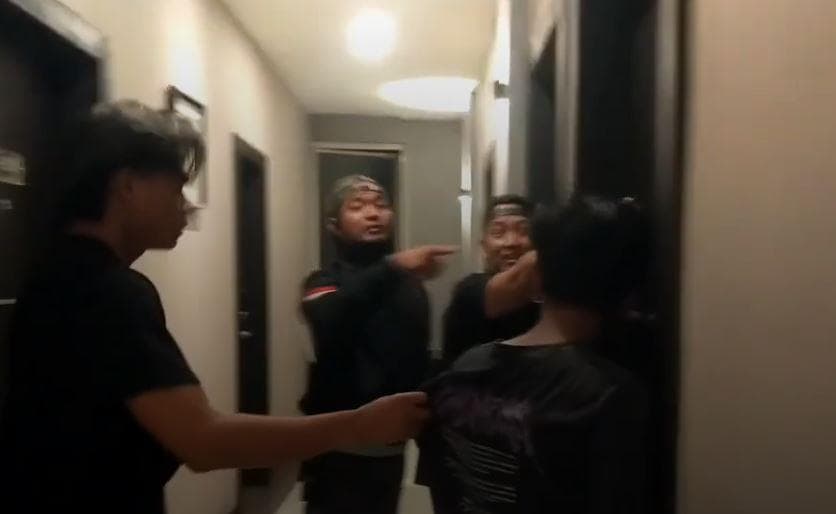 2 Begal Ancam Penjaga Warung Makan Pakai Parang di Makassar, Gasak HP dan Uang