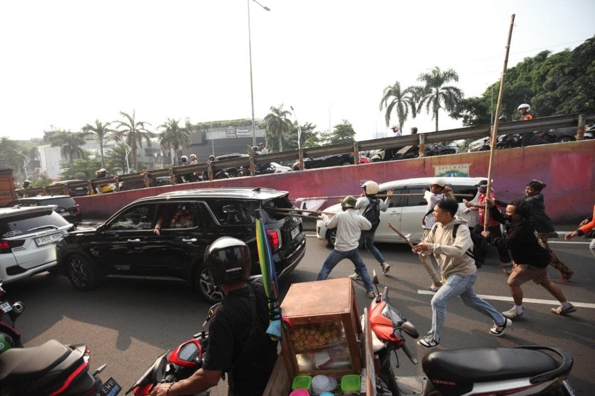 Kronologi Mobil Palisade ASN Dirusak Massa Demo 25 Agustus