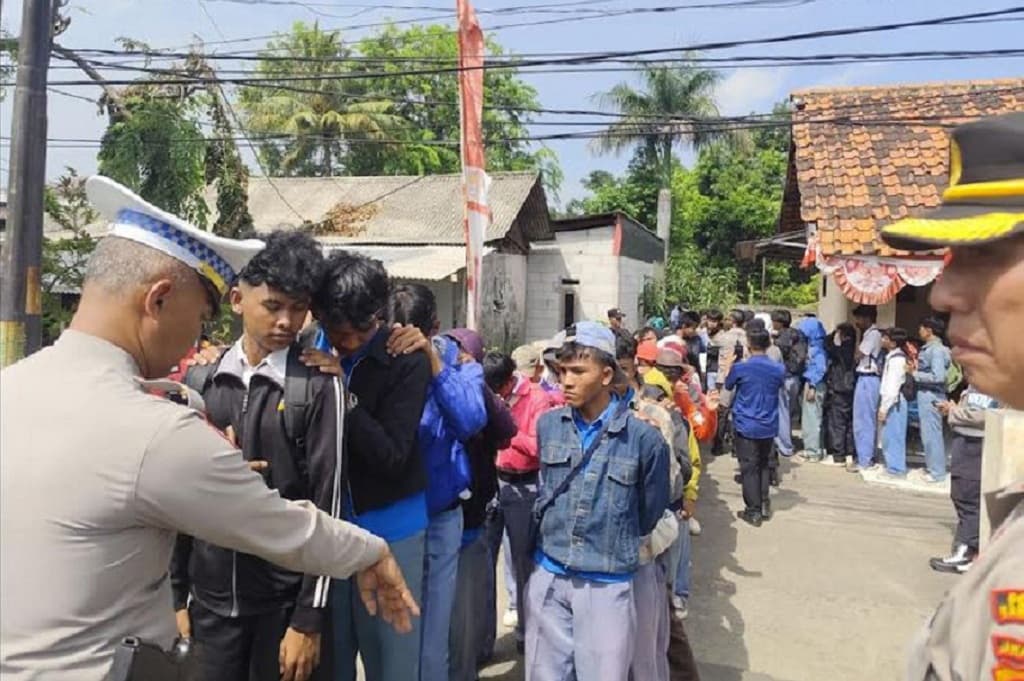 Polres Karawang Ungkap Siswa SMK Diberi Ongkos Rp75.000 Ikut Demo ke DPR