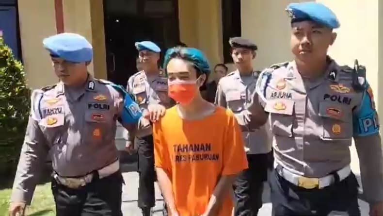 Kesal Tak Bisa Ikut Demo di Jakarta, Pemuda di Pasuruan Lempar Molotov ke Pos Polisi