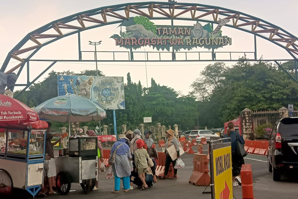 Taman Margasatwa Ragunan Buka Hari Kedua Lebaran, Cek Harga Tiketnya