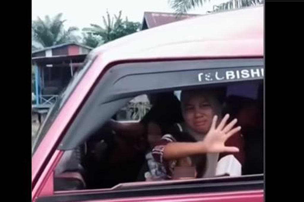 Viral Istri Dicerai Suami usai Lulus PPPK di Aceh Singkil, Netizen Ikut Emosi Viral Istri Dicerai Suami usai Lulus PPPK di Aceh Singkil, Netizen Ikut Emosi