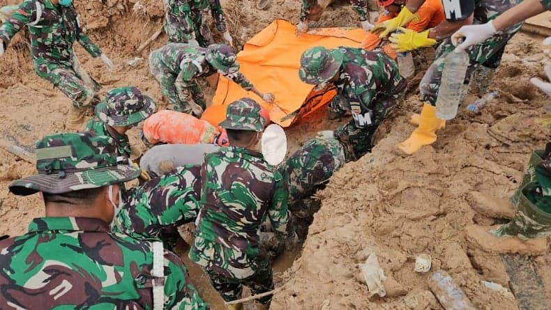 Identitas 4 Jenazah Ditemukan Korban Longsor Desa Sibalanga Tapanuli Utara