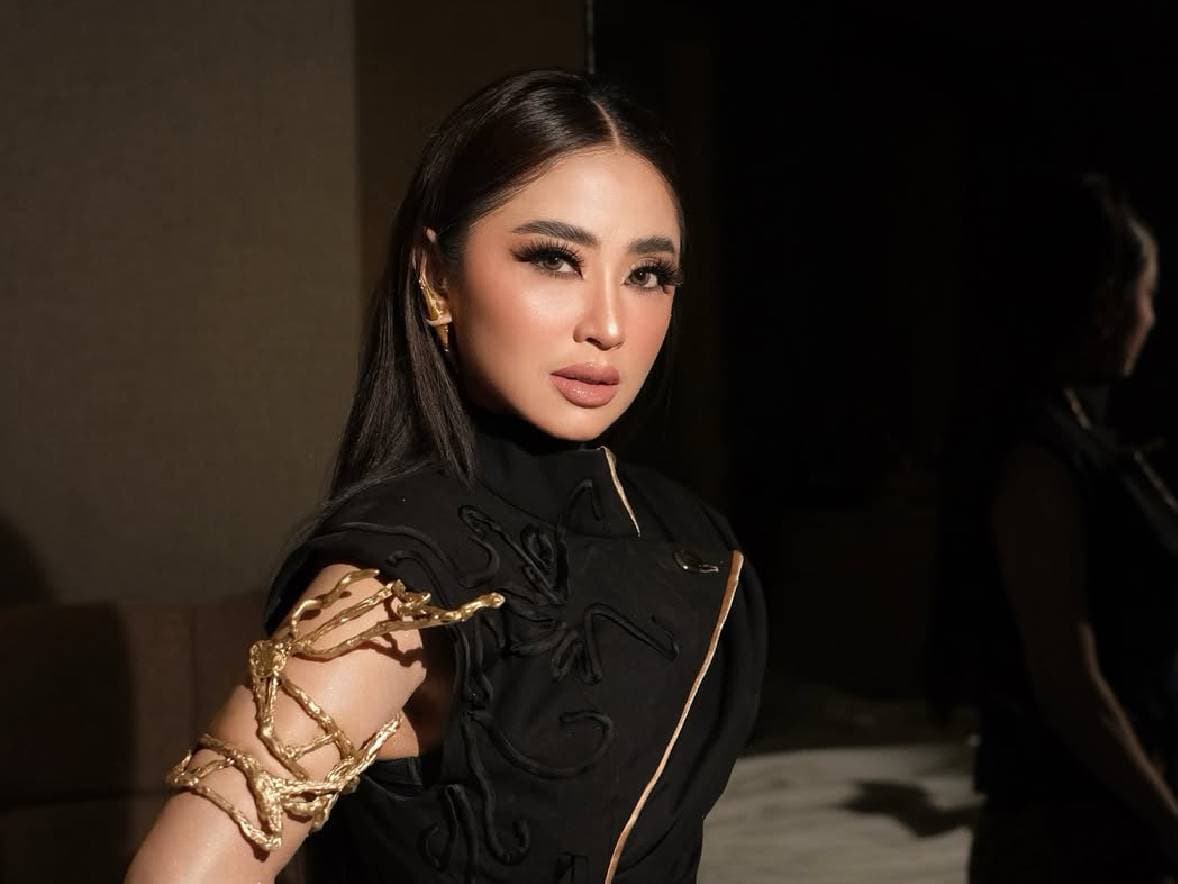Dewi Perssik Marah Besar Dikabarkan Meninggal Dunia