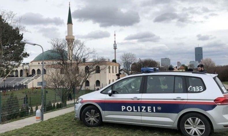 Masjid di Austria Jadi Sasaran Tembakan