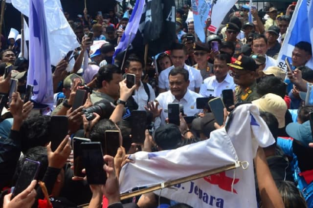 Tuntutan Dikabulkan, Buruh Bersorak UMP Jateng 2026 Naik 7,28 Persen