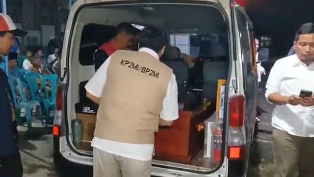 Disambut Haru, Jenazah Pekerja Migran Korban Kebakaran di Hong Kong Tiba di Grobogan
