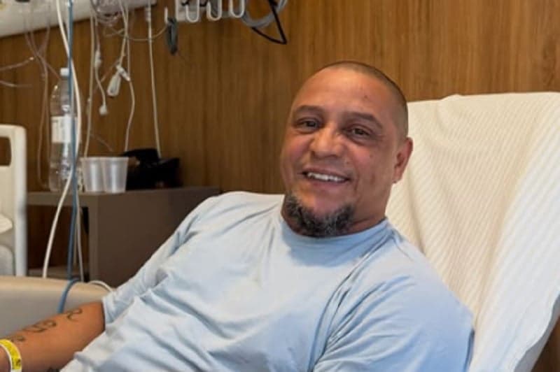 Roberto Carlos Angkat Bicara! Tegaskan Tak Alami Serangan Jantung Usai Dirawat di RS